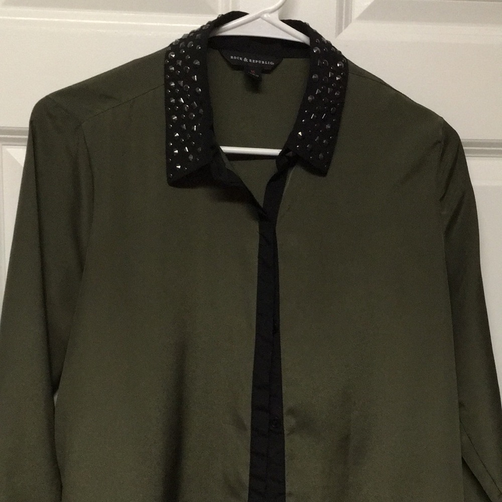 Rock & Republic silky green blouse